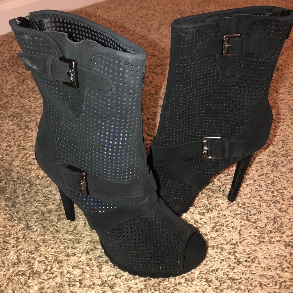 Juicy Heels